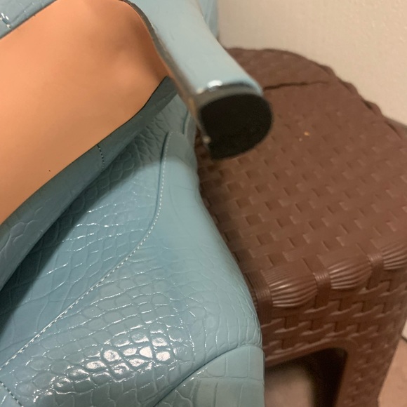 NEW CROC PRINT BLUE BOOTS - Picture 11 of 12